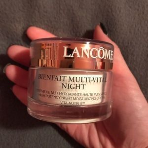 New: Lancôme bendait multi-vital night cream